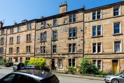4 bedroom flat to rent, Livingstone Place, Marchmont, Edinburgh, EH9