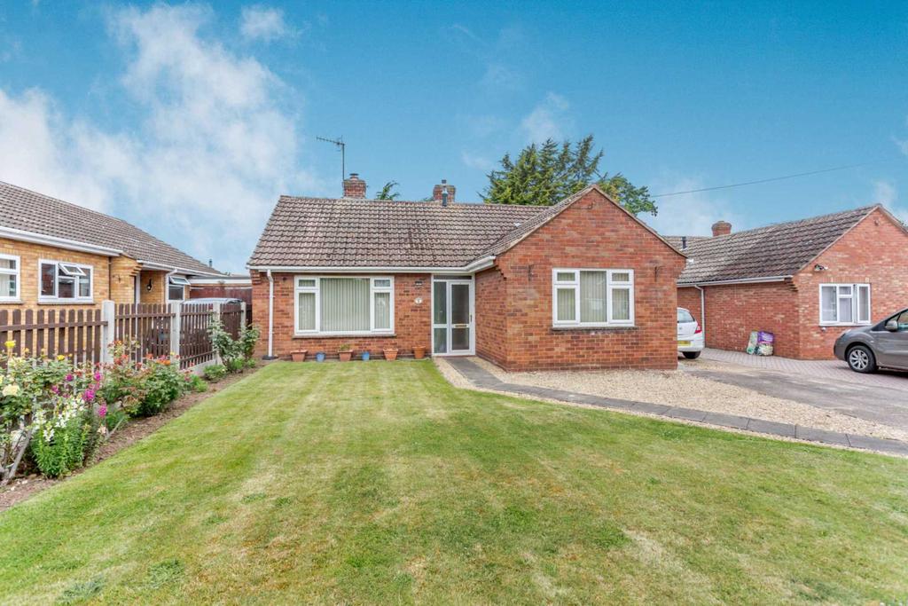 Summerfield Road, Malvern 3 bed detached bungalow for sale £375,000