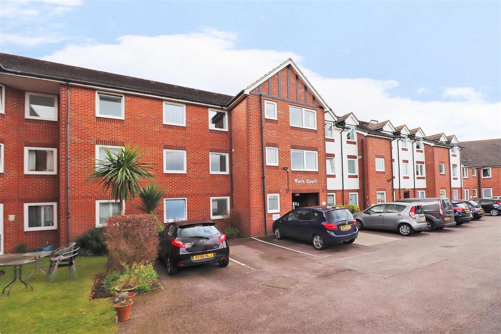 Fern Court, 11 East Street, Bexleyheath, Kent, DA7 1 bed apartment for