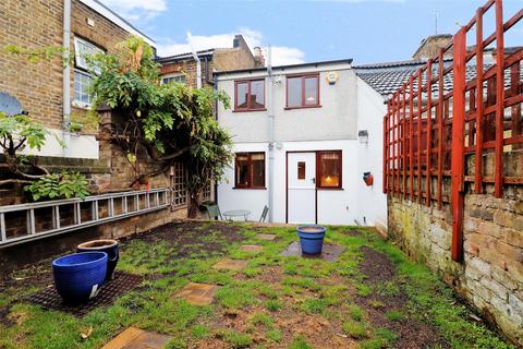 54 Abbey Crescent, Belvedere, DA17 5AZ