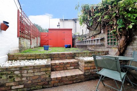 54 Abbey Crescent, Belvedere, DA17 5AZ