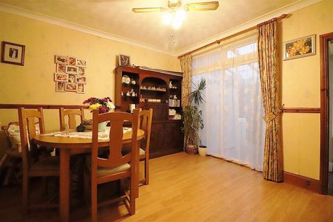 67 Pelham Road, Bexleyheath, DA7 4LT