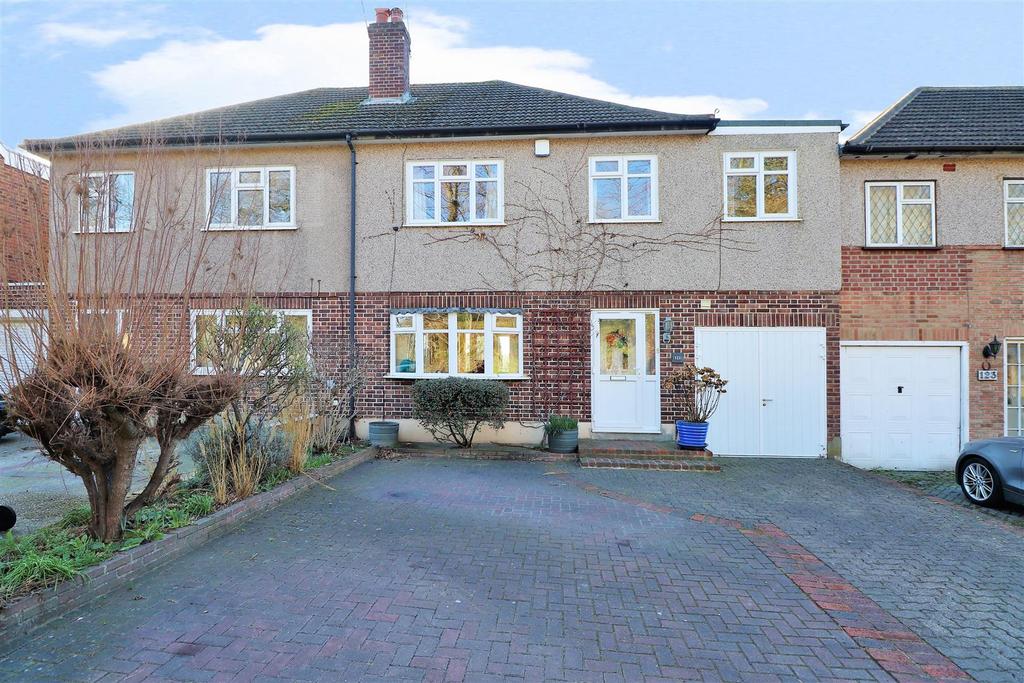 London Road, Crayford, Kent, DA1 4 bed detached house £525,000