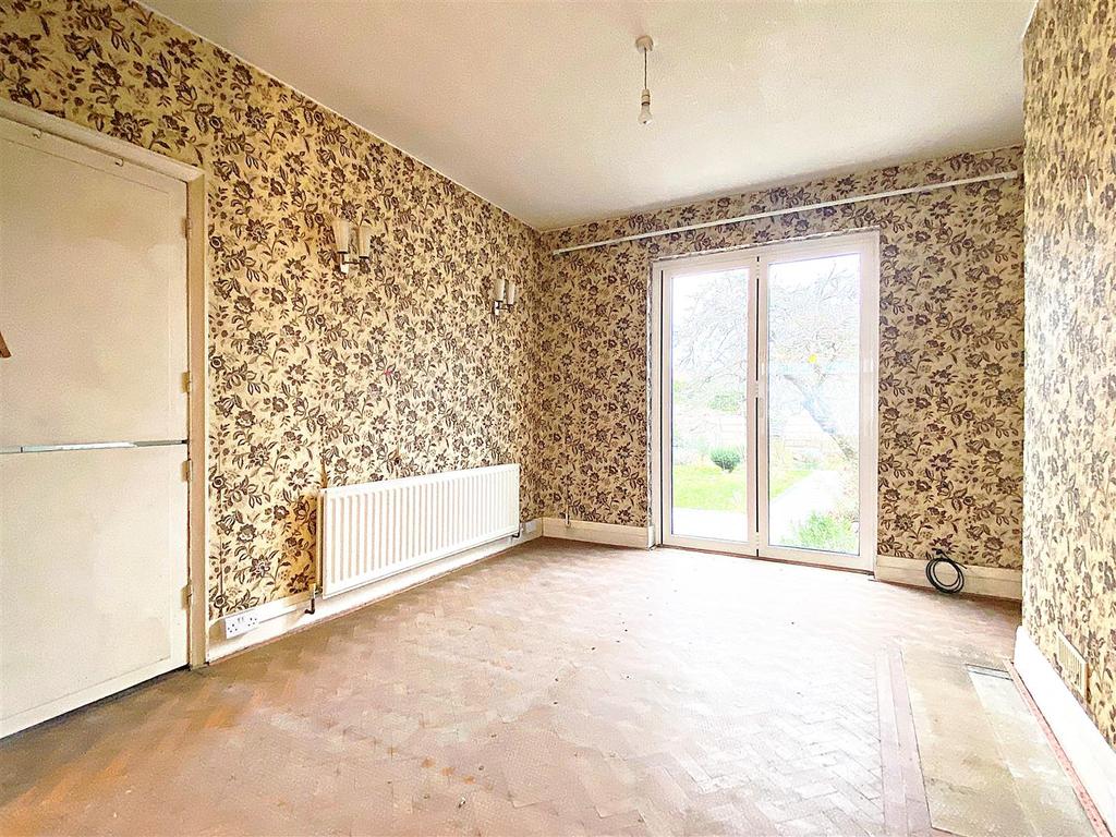 Hillingdon Road, Bexleyheath, Kent, DA7 3 bed detached house £475,000