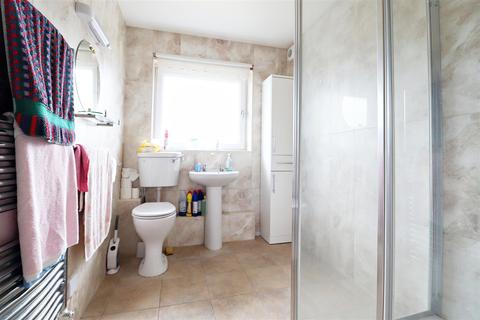 28 Arran Close, Erith, DA8 3SL