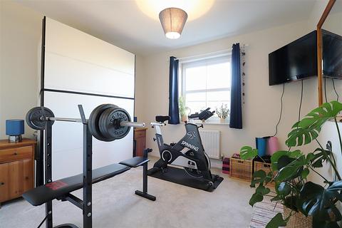 110 Rainbow Road, Erith, DA8 2EQ
