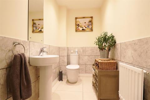 110 Rainbow Road, Erith, DA8 2EQ