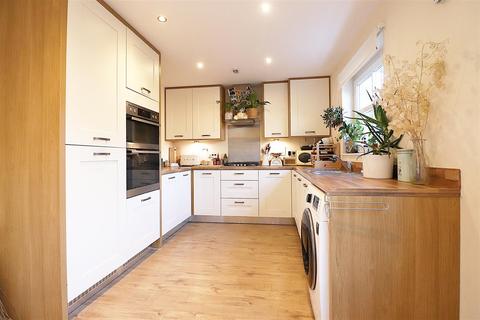 110 Rainbow Road, Erith, DA8 2EQ