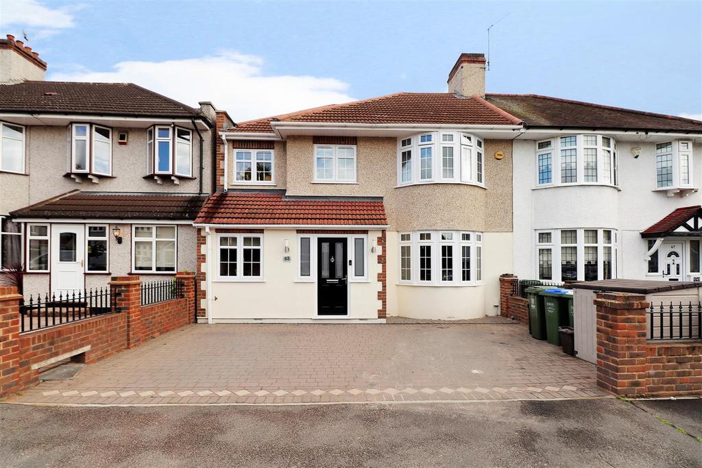 First Avenue, Bexleyheath, London, DA7 5 bed semidetached house £625,000