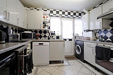 13 Glynde Road, Bexleyheath, DA7 4EU