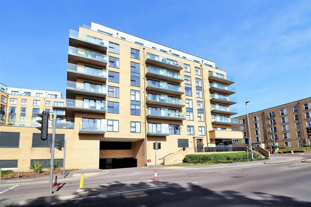 Mill Pond Road, Dartford, Kent, DA1 2 bed parking £325,000