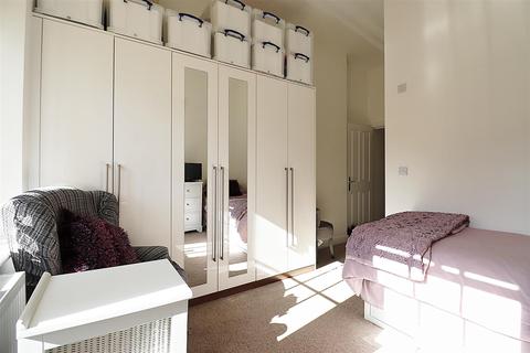 18, Bunstone Hall Chapel Drive, Dartford, DA2 6FJ