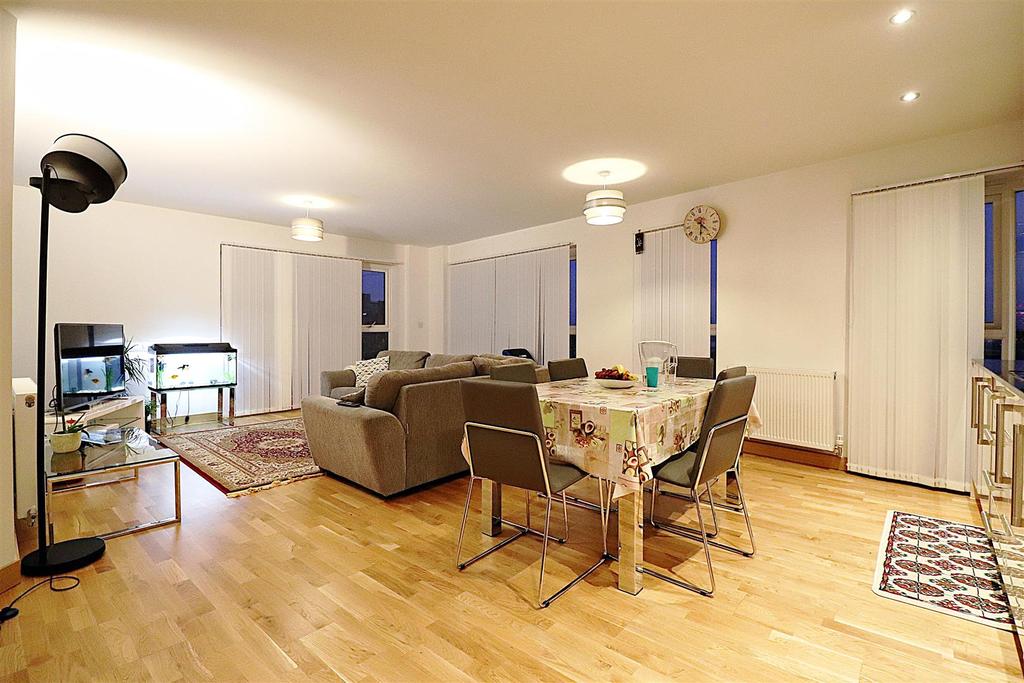 Kitchen/Lounge/Diner