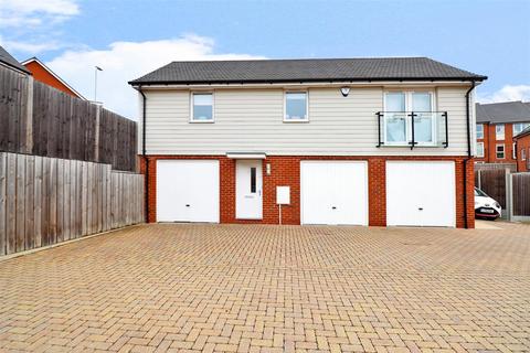 7 Foster Drive, Dartford, DA1 5UB