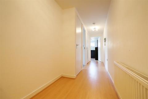 14 Cameron Drive, Dartford, DA1 5GN