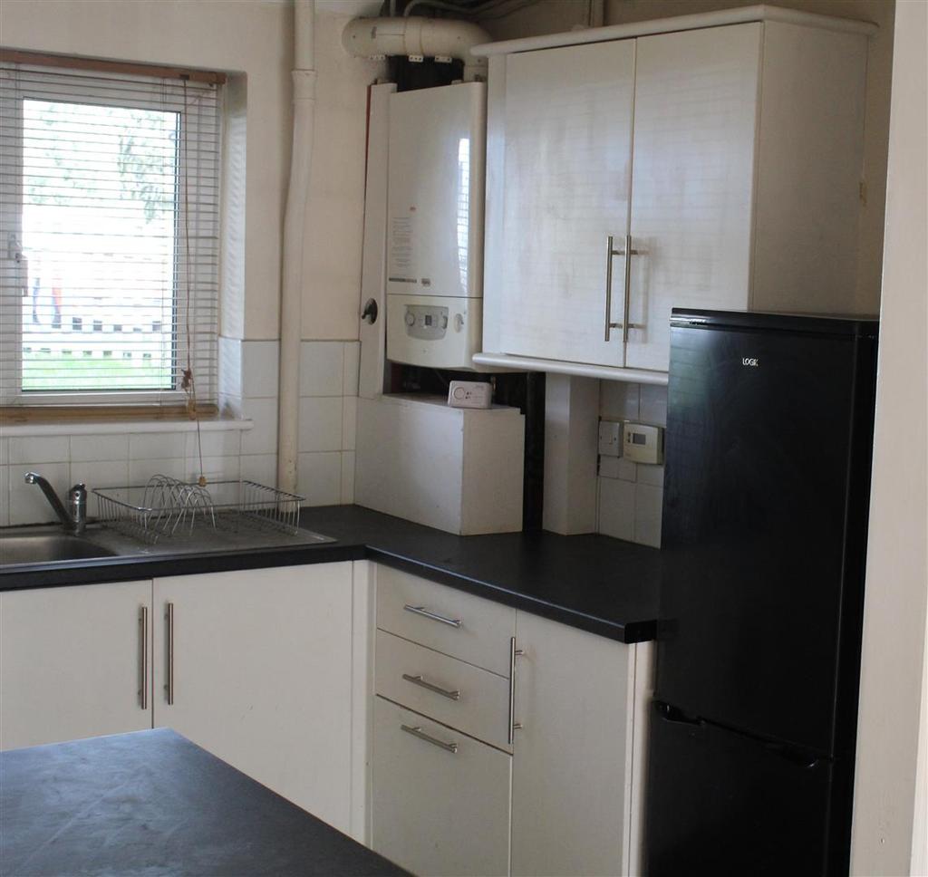 Kitchen 3.jpg