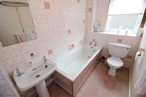42 Carters Close, Worcester Park, KT4 8QF