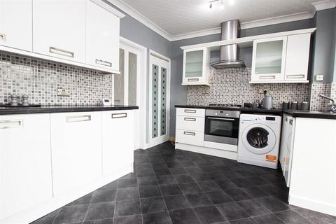 37 Thorncliffe Drive, Darwen, BB3 3QA