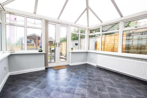 37 Thorncliffe Drive, Darwen, BB3 3QA