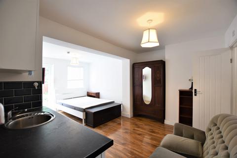 House share to rent - Room 2, The Vista, Eltham, SE9