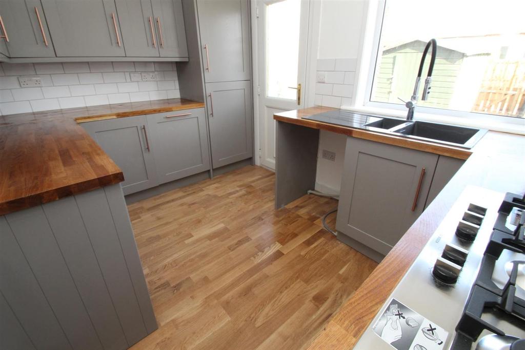 Starlaw Walk, Bathgate, EH48 4 bed property £185,000