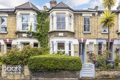194 Richmond Road, Leytonstone, London, E11 4BS