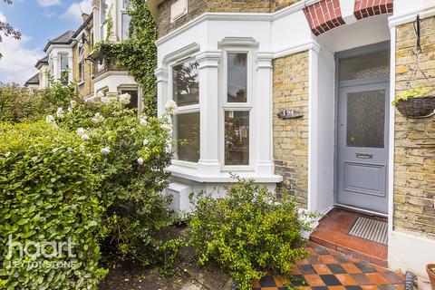 194 Richmond Road, Leytonstone, London, E11 4BS