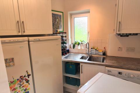 1 Bohun Grove, Barnet, EN4 8UA