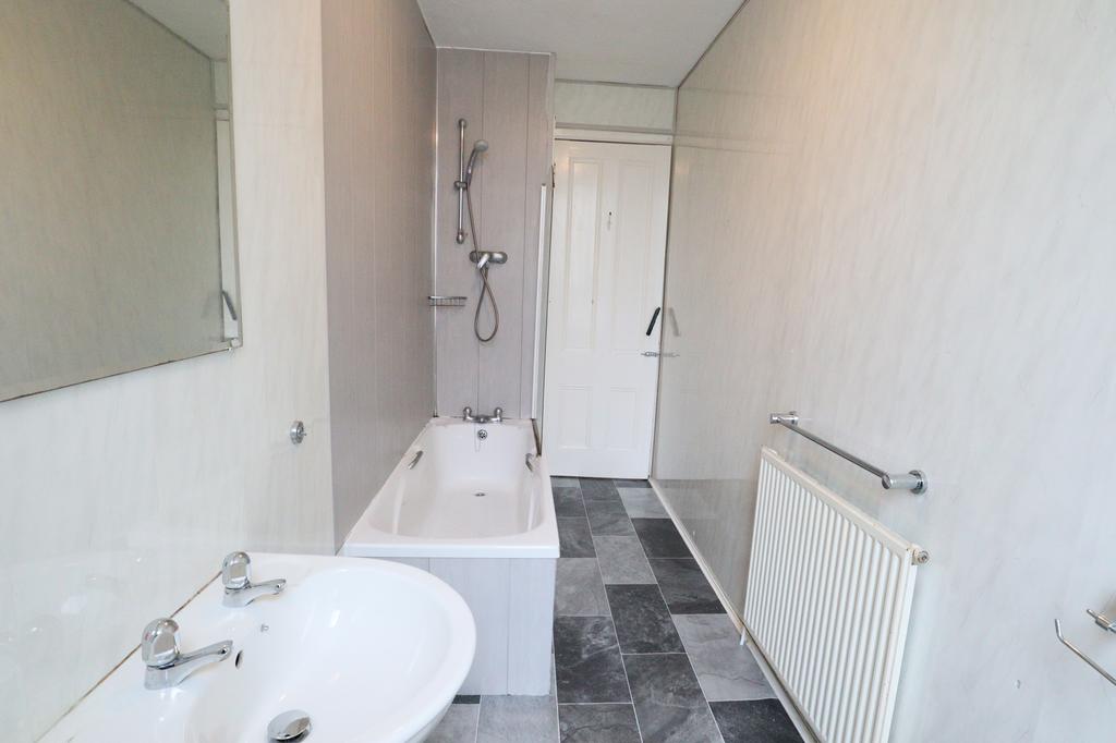 Bathroom (2)
