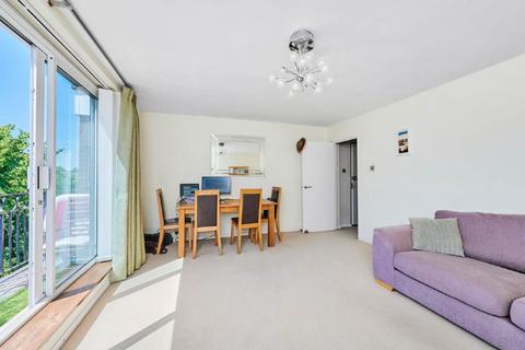 2 bedroom flat for sale, Lansdowne Road, West Wimbledon