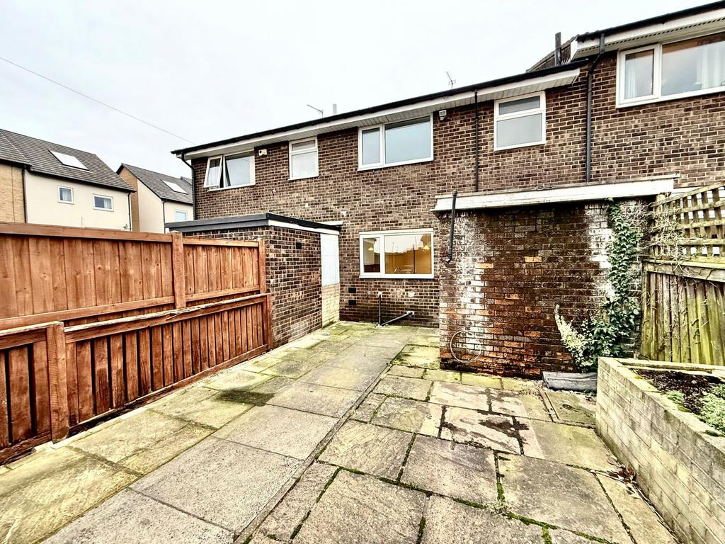 3 Bedroom semi-detached to rent in Denman Road, W