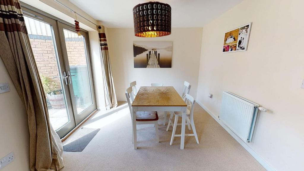 Lounge/dining room