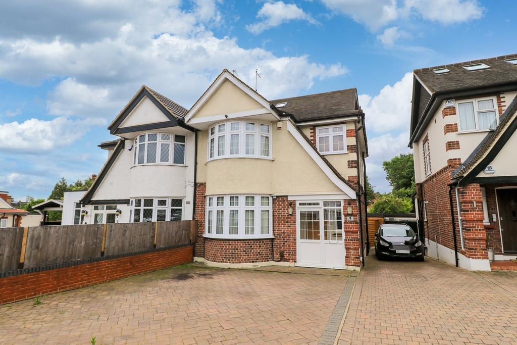 Ridge Avenue, N21 4 bed semidetached house for sale £800,000