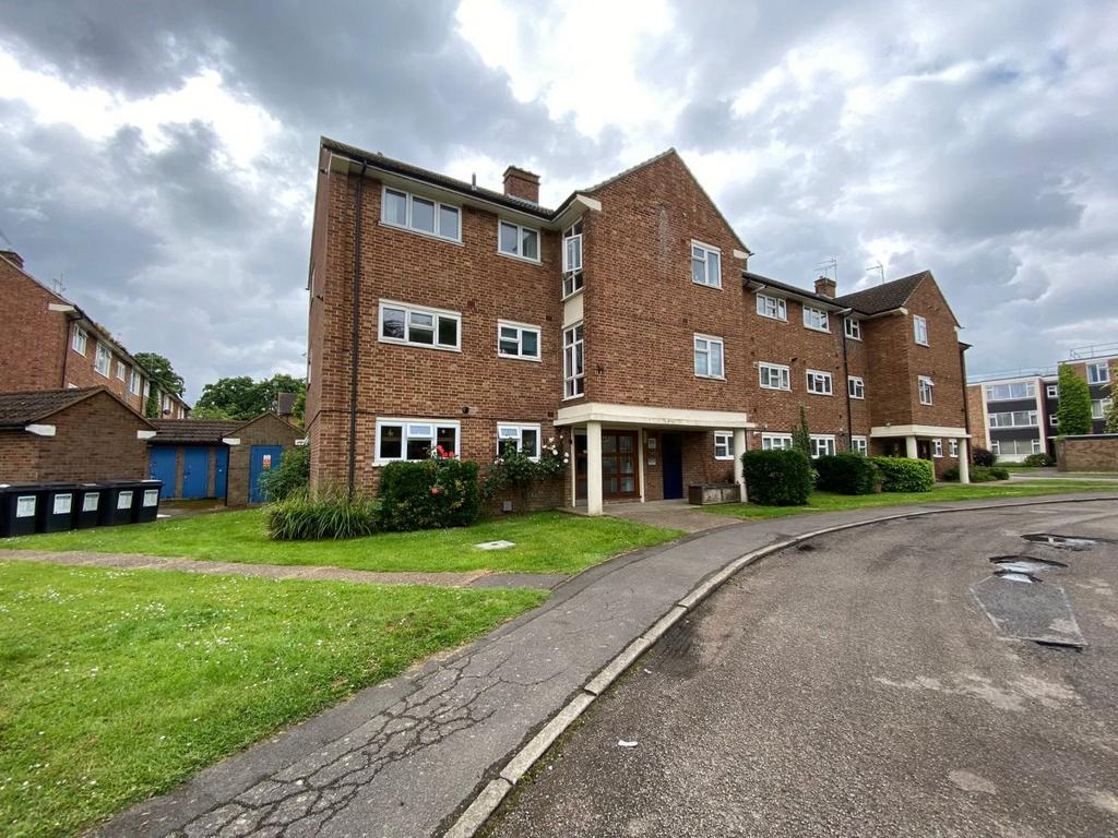 Tilehouse Way, Ub9 1 bed flat £1,400 pcm (£323 pw)