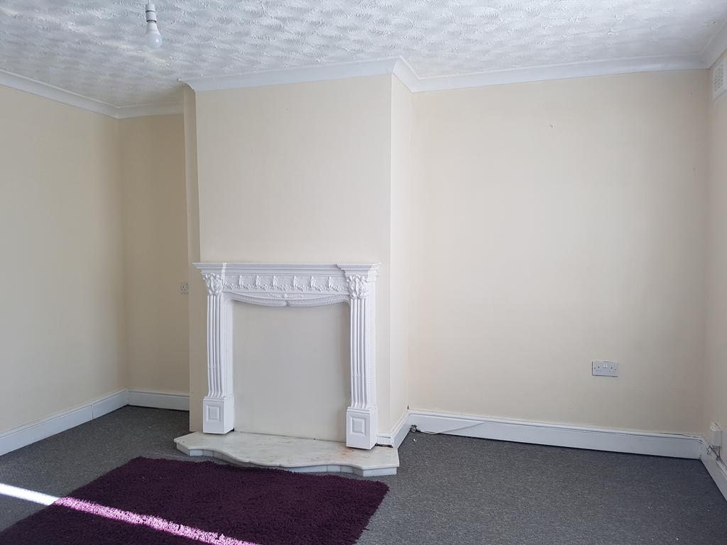 65 North Road, East Dene, Rotherham S65 2SB 3 bed semidetached house