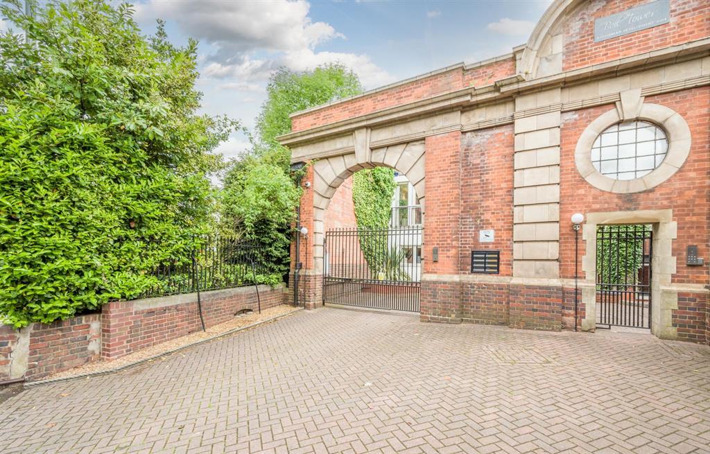 War Lane, Harborne, Birmingham, B17 9RJ 2 bed townhouse £475,000