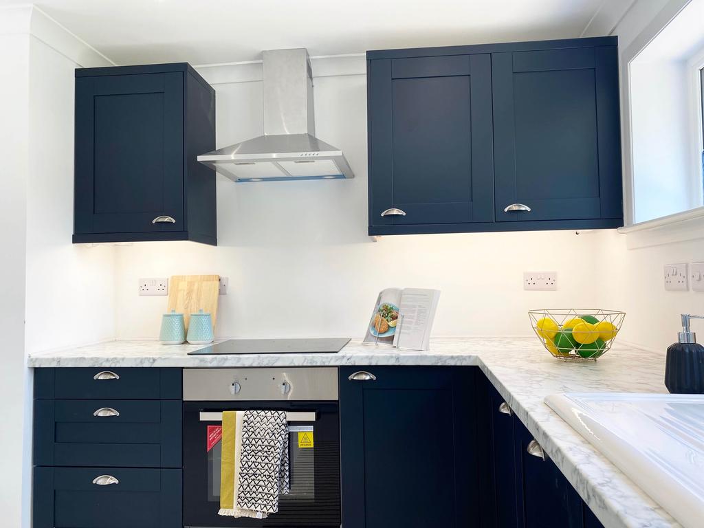 Stobo, East Kilbride G74 3 bed terraced house for sale £175,000