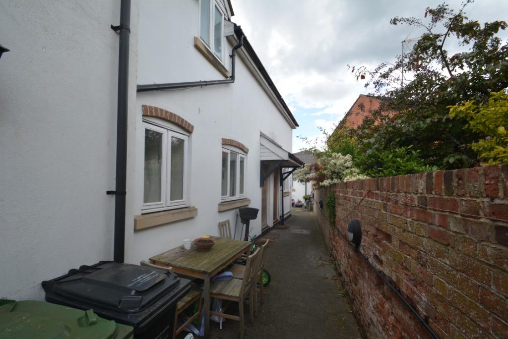 Brookend Street, RossonWye, HR9 2 bed £120,000