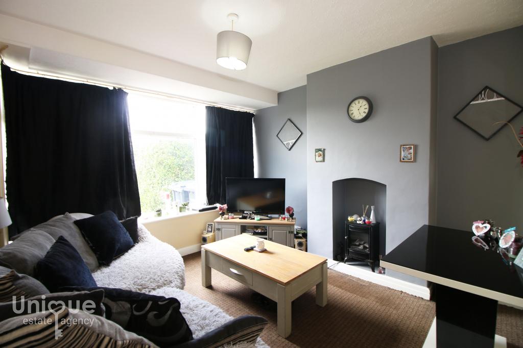 Lawsons Road, ThorntonCleveleys, FY5 3 bed end of terrace house £139,950