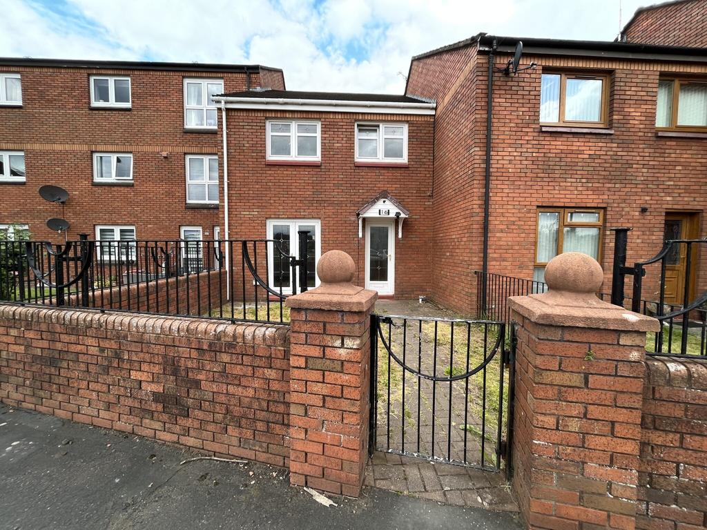 Lily Street, Dalmarnock 3 bed terraced house £900 pcm (£208 pw)