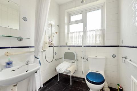 34 Holmdale Road, Chislehurst, BR7 6BZ