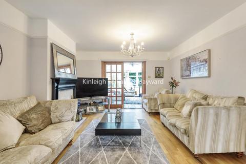 20 Lawrence Road, West Wickham, BR4 9DB