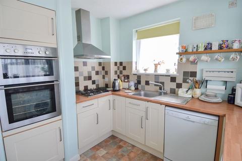 2 bedroom apartment for sale - Castle Road, Tankerton, Whitstable