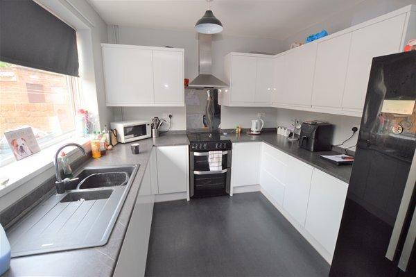 Breakfast/kitchen