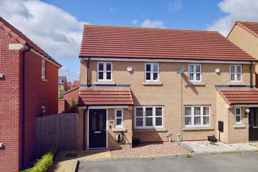 Overend Avenue, Pocklington 3 bed semidetached house £230,000