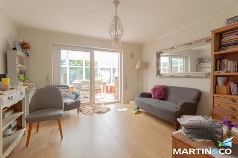 2 bedroom terraced house to rent, York Street, Harborne, B17