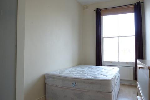 2 bedroom flat to rent, Malvern Road, Queens Park NW6