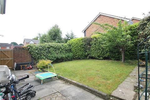 15 Caernarvon, Frimley, Camberley, GU16 8YQ