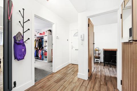 85 Althorne Gardens, London, E18 2DB