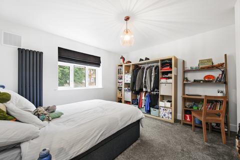 85 Althorne Gardens, London, E18 2DB